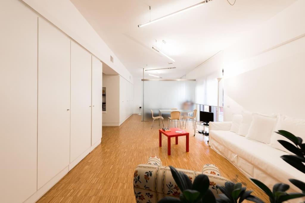 New Cosy Apartment Near To Petruzzelli Theatre Bari Ngoại thất bức ảnh